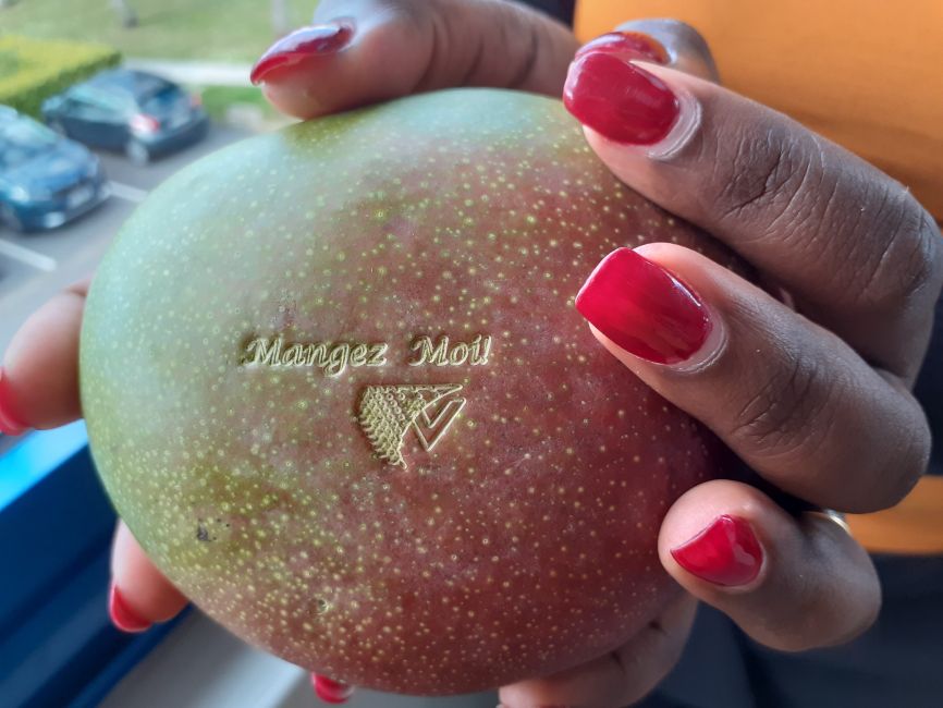 Marquage laser sur mangue