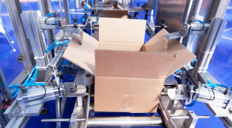Kartoniarki na liniach produkcyjnych
