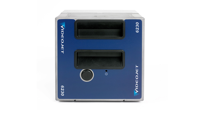 Thermotransferdrucker Videojet 6230 zum kennzeichnen von flexiblen Verpackungen.