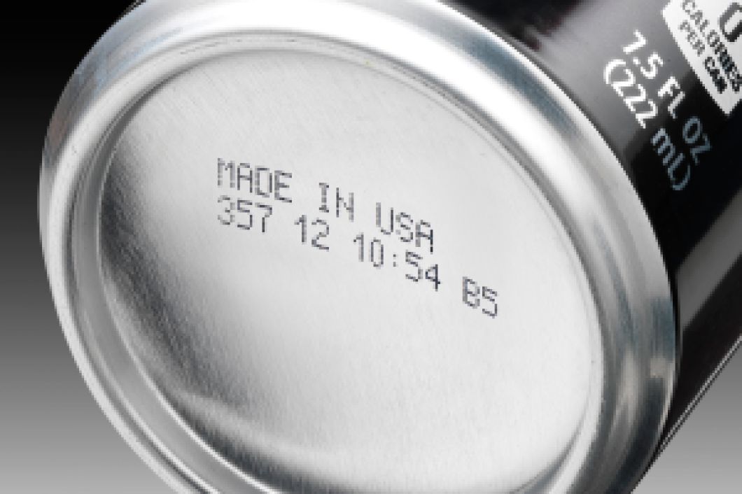 産業用インクジェットプリンタによるアルミ缶への賞味期限の印字
