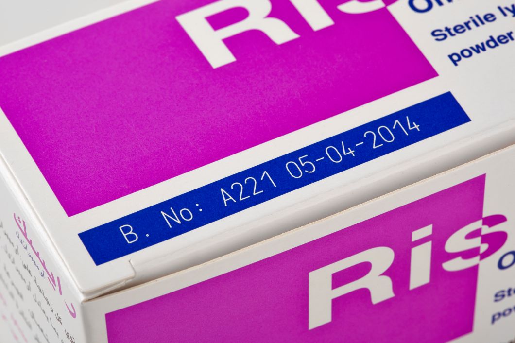 Hoge resolutie karton printen op verpakking in de farmaceutische industrie.