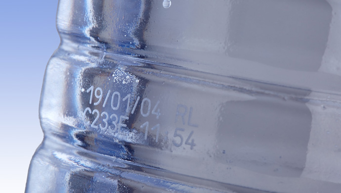 Permanent marking on plastic PET bottles